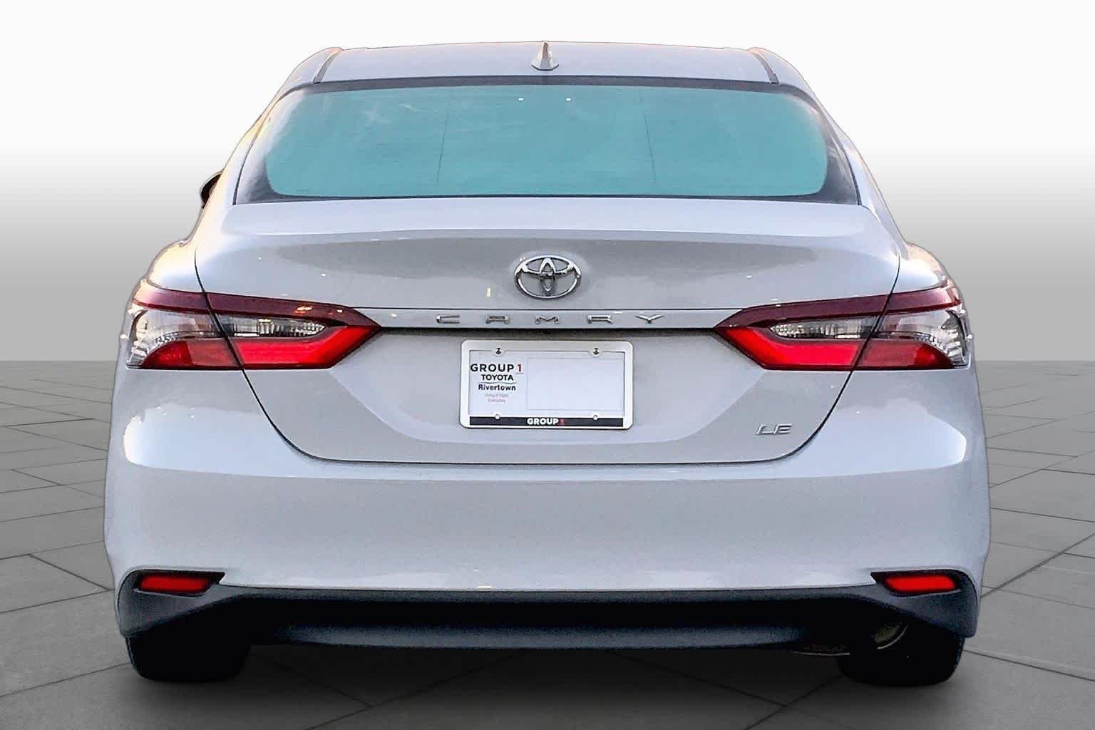 Used 2022 Ice Edge Toyota LE image 5