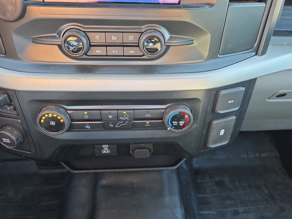 Used 2022 Oxford White Ford XL image 26