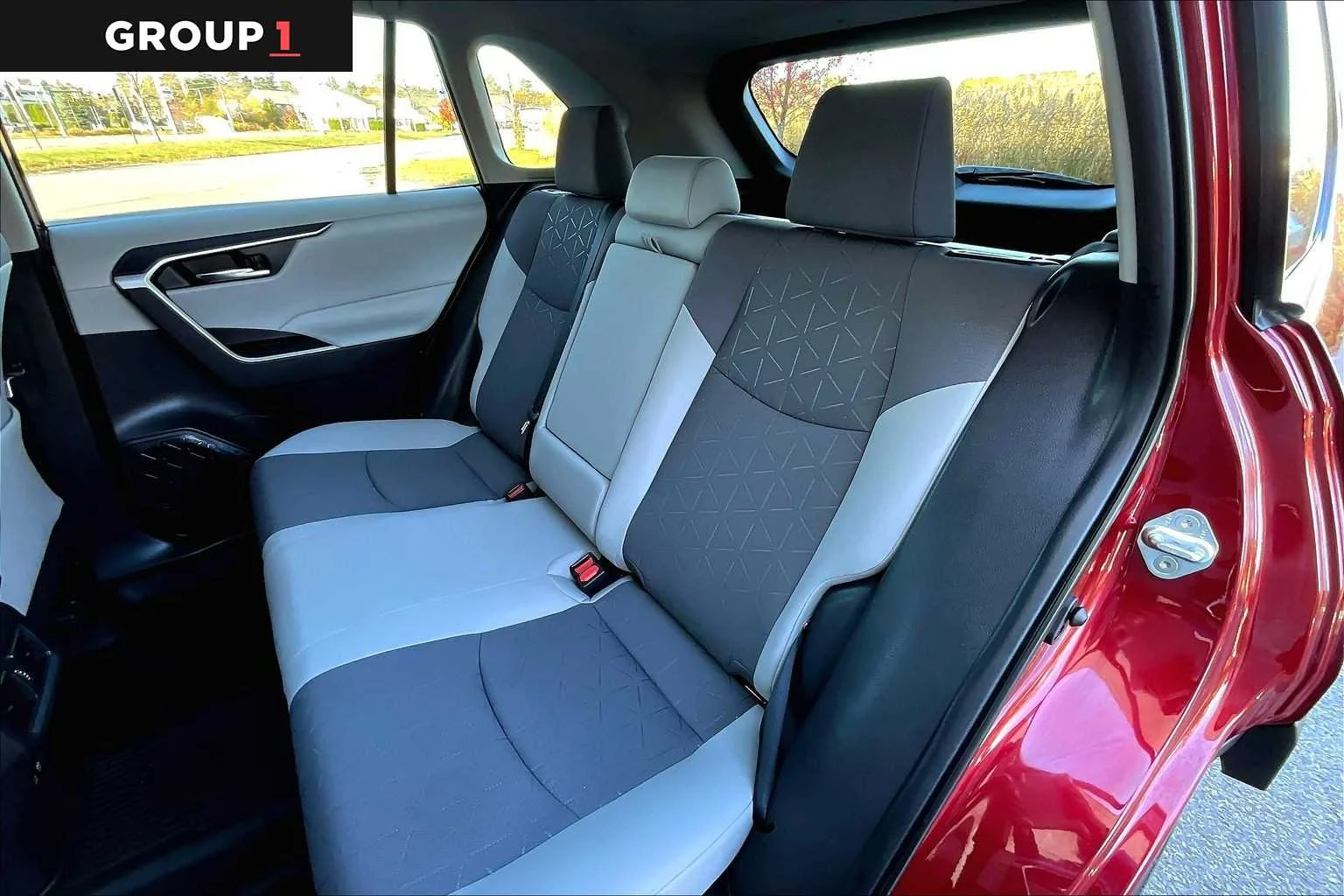 Used 2021 Ruby Flare Pearl Toyota Hybrid XLE image 21