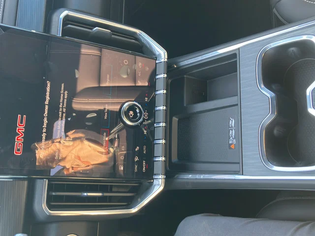 New 2026 Glacier White Tricoat GMC Elevation image 22