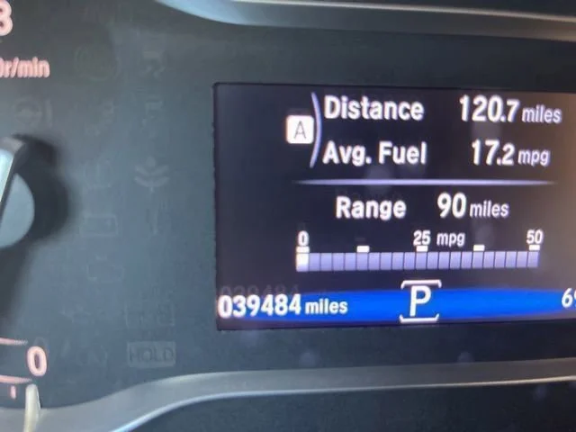 Used 2016 White Diamond Pearl Honda Touring image 13