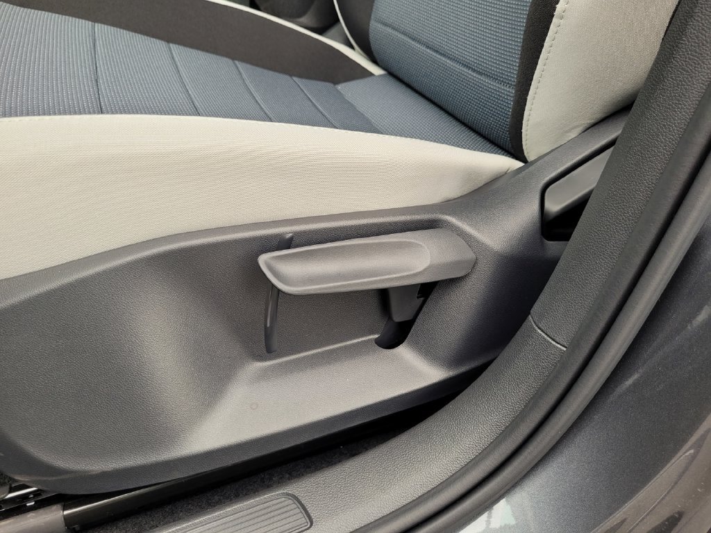 New 2027 Gray Volkswagen 1.5T S image 12