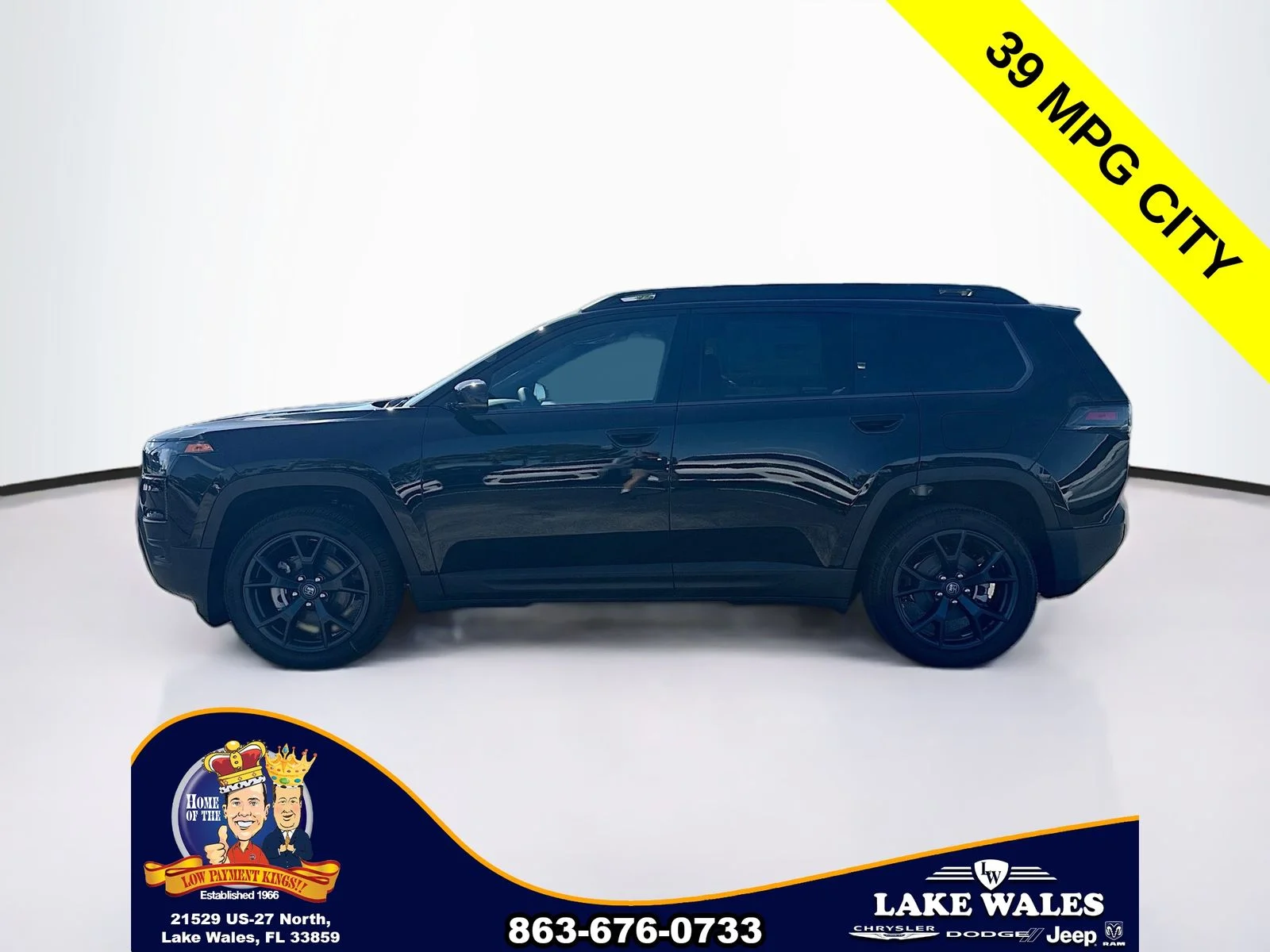 New 2026 Diamond Black Crystal Pearl-Coat Exterior Paint Jeep  image 3