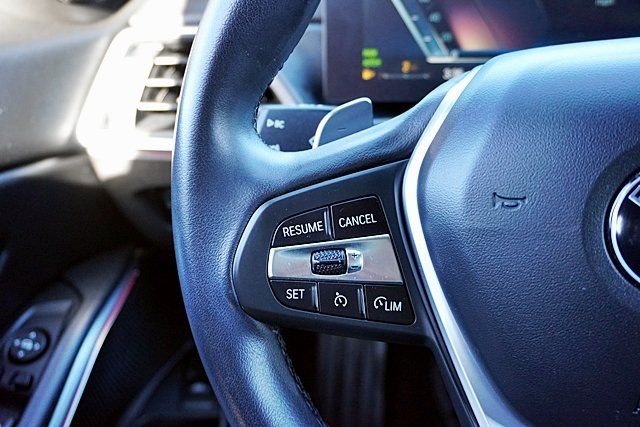 Used 2023 White BMW 330i image 33