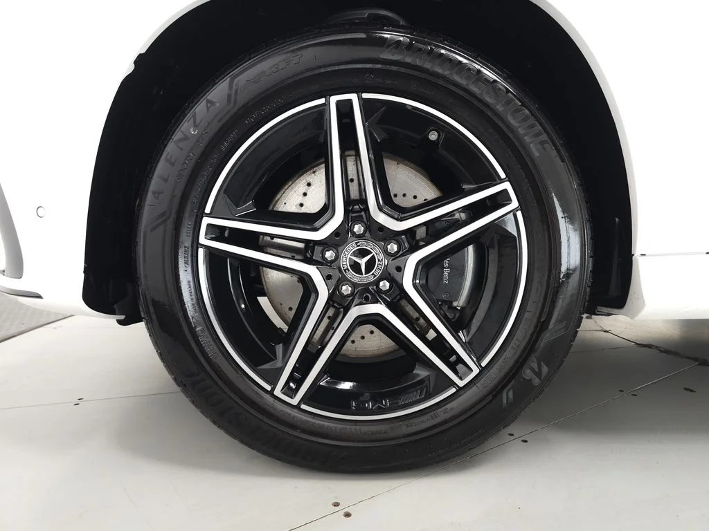 Used 2025 Polar White Mercedes-Benz GLE 450e image 37