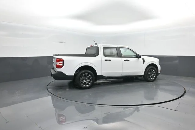 Certified Used 2024 Oxford White Ford XLT image 8