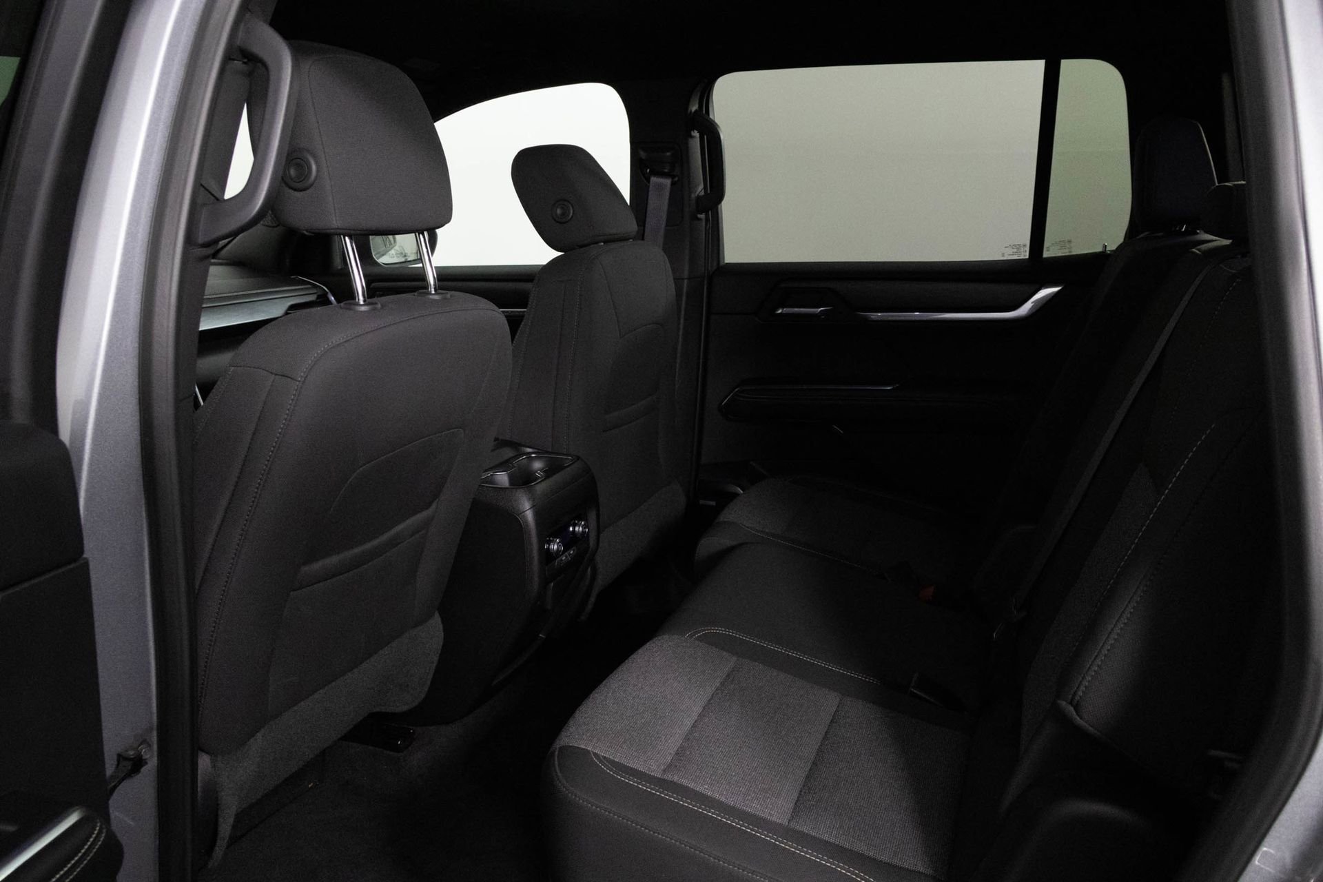 2025 GMC ACADIA - Image 32