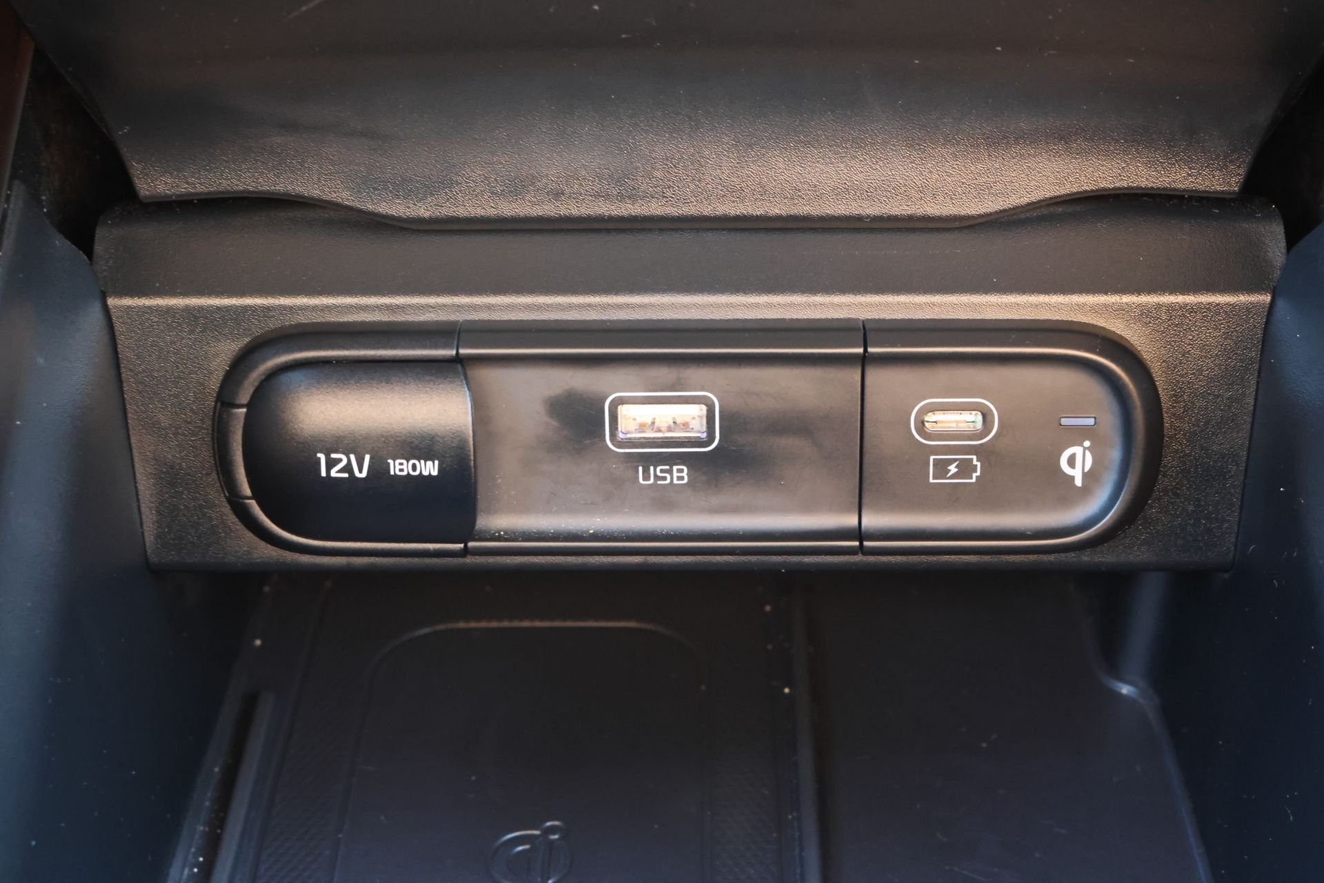 Used 2024 Black Kia EX X-Line image 19