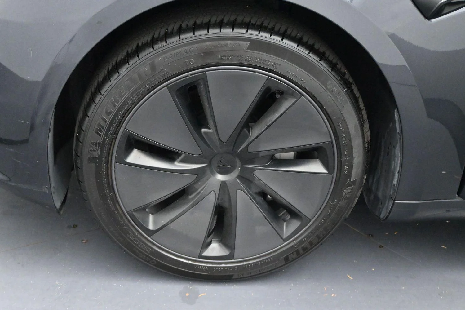 Used 2025 Black Tesla Long Range image 33
