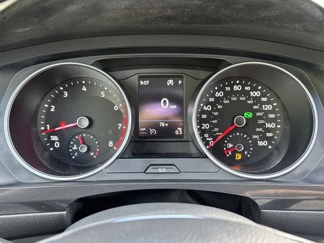 Used 2019 White Volkswagen 2.0T SE image 29
