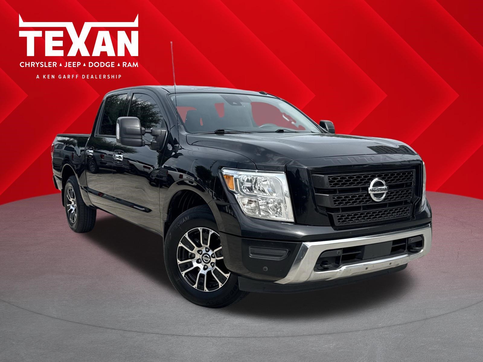 2020 Nissan Titan SV 4X2 Crew Cab's photo
