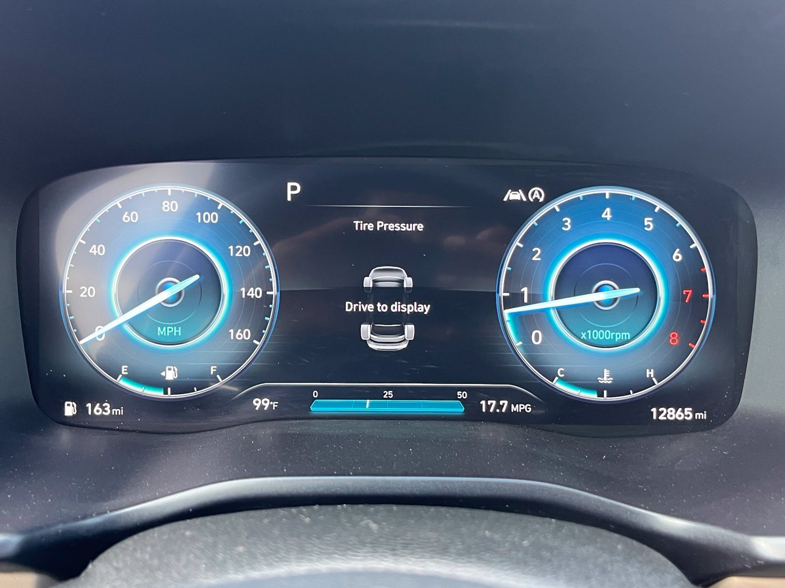 Used 2023 Black Hyundai SEL image 13