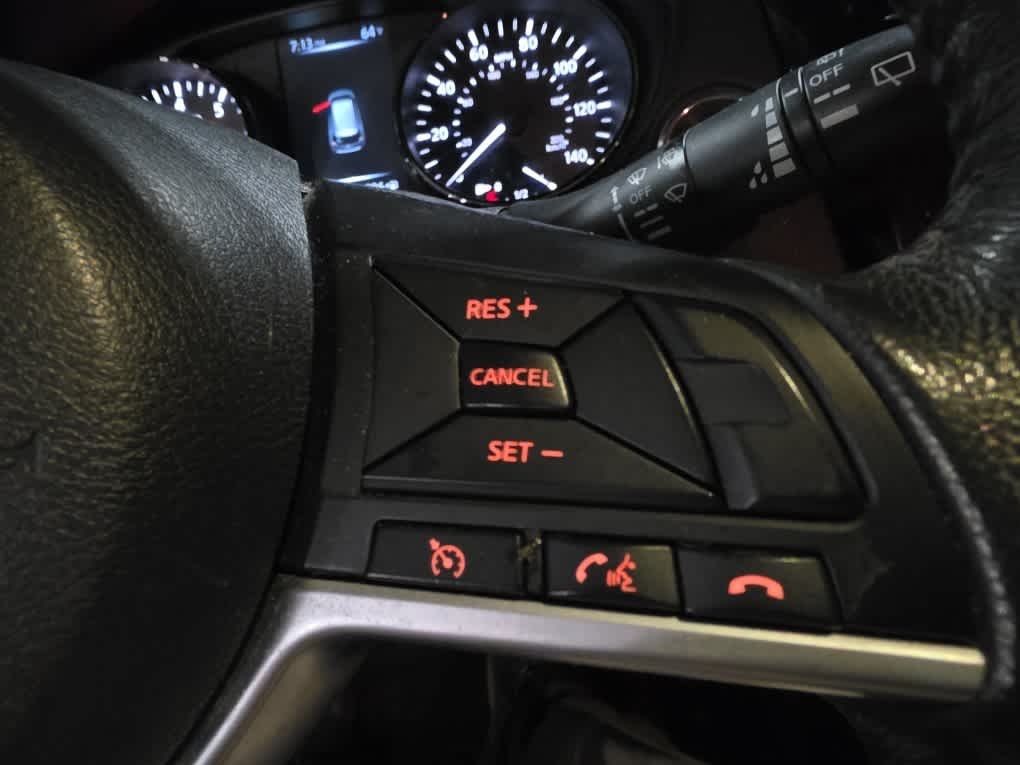 Used 2017 Palatial Ruby Nissan SV image 17