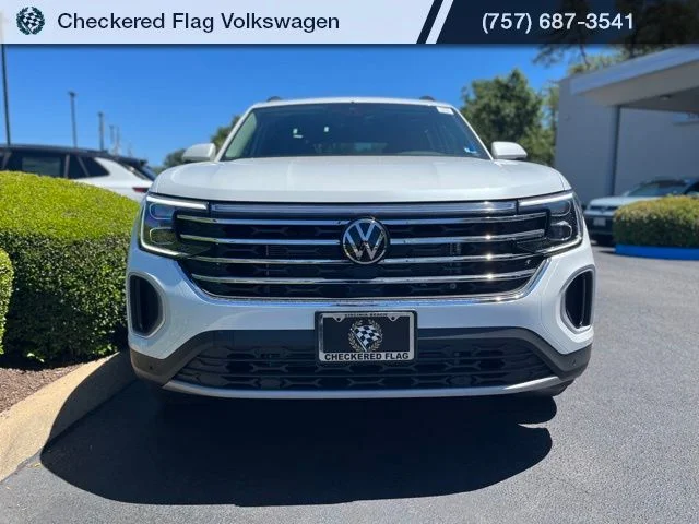 New 2026 White Volkswagen 2.0T SE w/Technology image 13