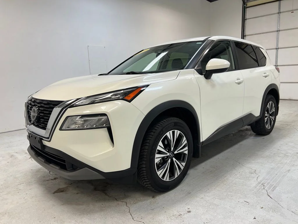 Used 2023 White Nissan SV image 12