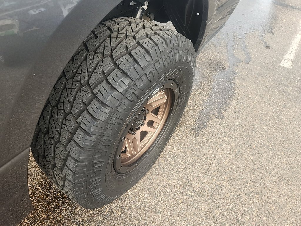 Used 2019 Gray Ford XL image 8
