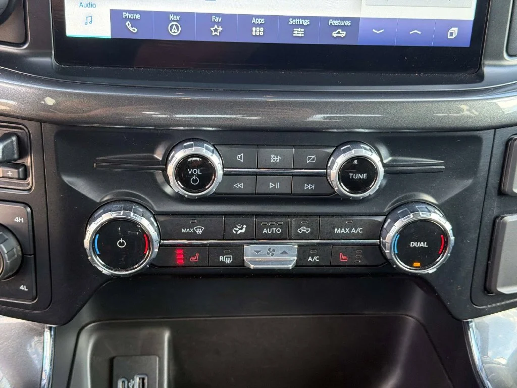 Used 2023 Silver Metallic Ford XLT image 26