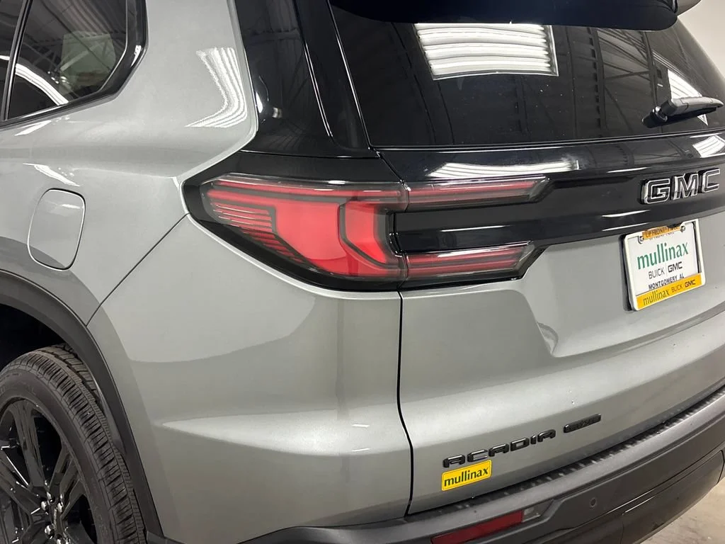 2026 GMC Acadia Elevation - Photo 14
