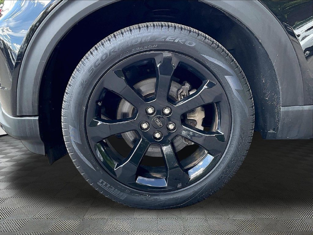Used 2023 Black Ford XL image 23