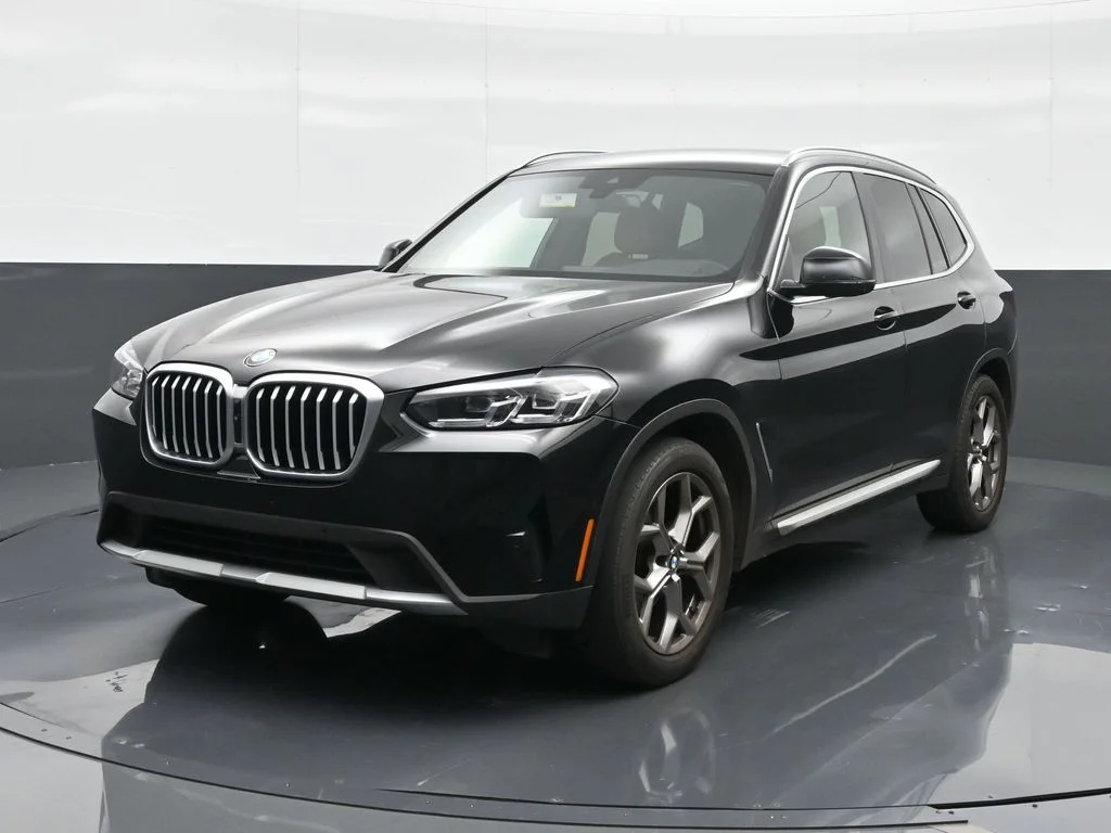2023 BMW X3 sDrive30i's photo