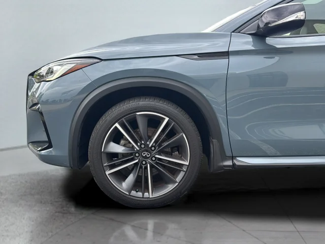 Used 2023 Gray INFINITI LUXE image 37