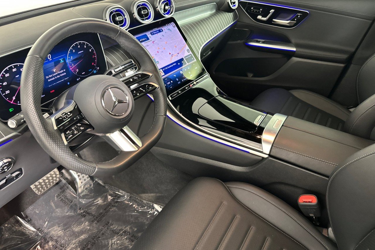 Certified Used 2025 Black Mercedes-Benz GLC 300 image 9