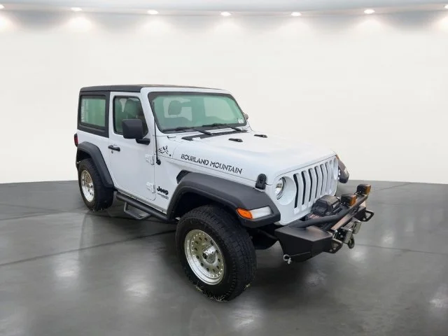 Used 2021 White Jeep Sport image 8