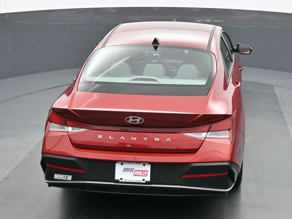 Used 2024 Red Hyundai SEL image 20