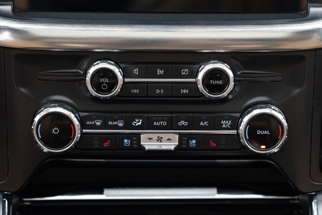 Used 2022 Oxford White Ford Lariat image 14