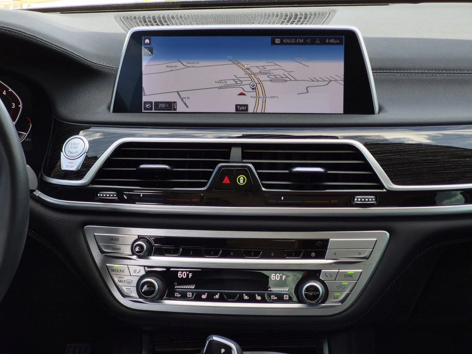 Used 2022 Black Sapphire Metallic BMW 740i image 21