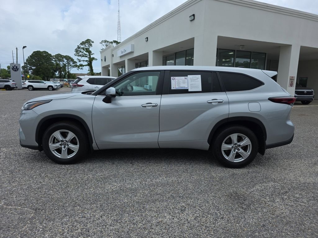 Used 2024 Silver Toyota LE image 4