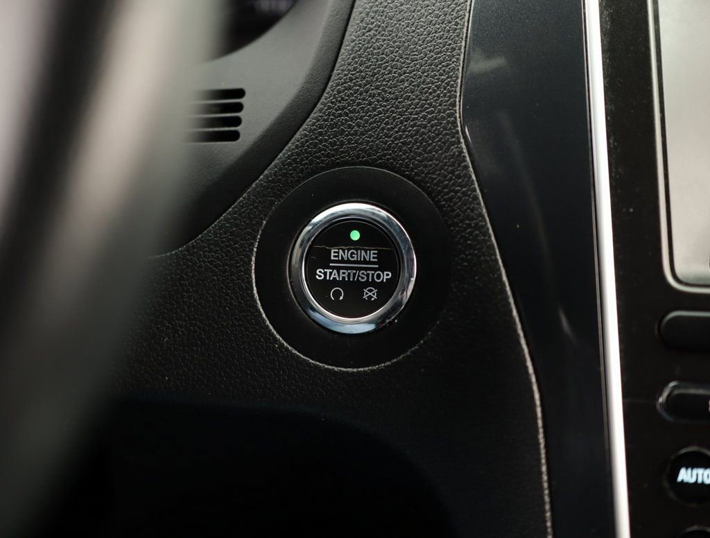 Used 2018 Silver Ford Limited image 17