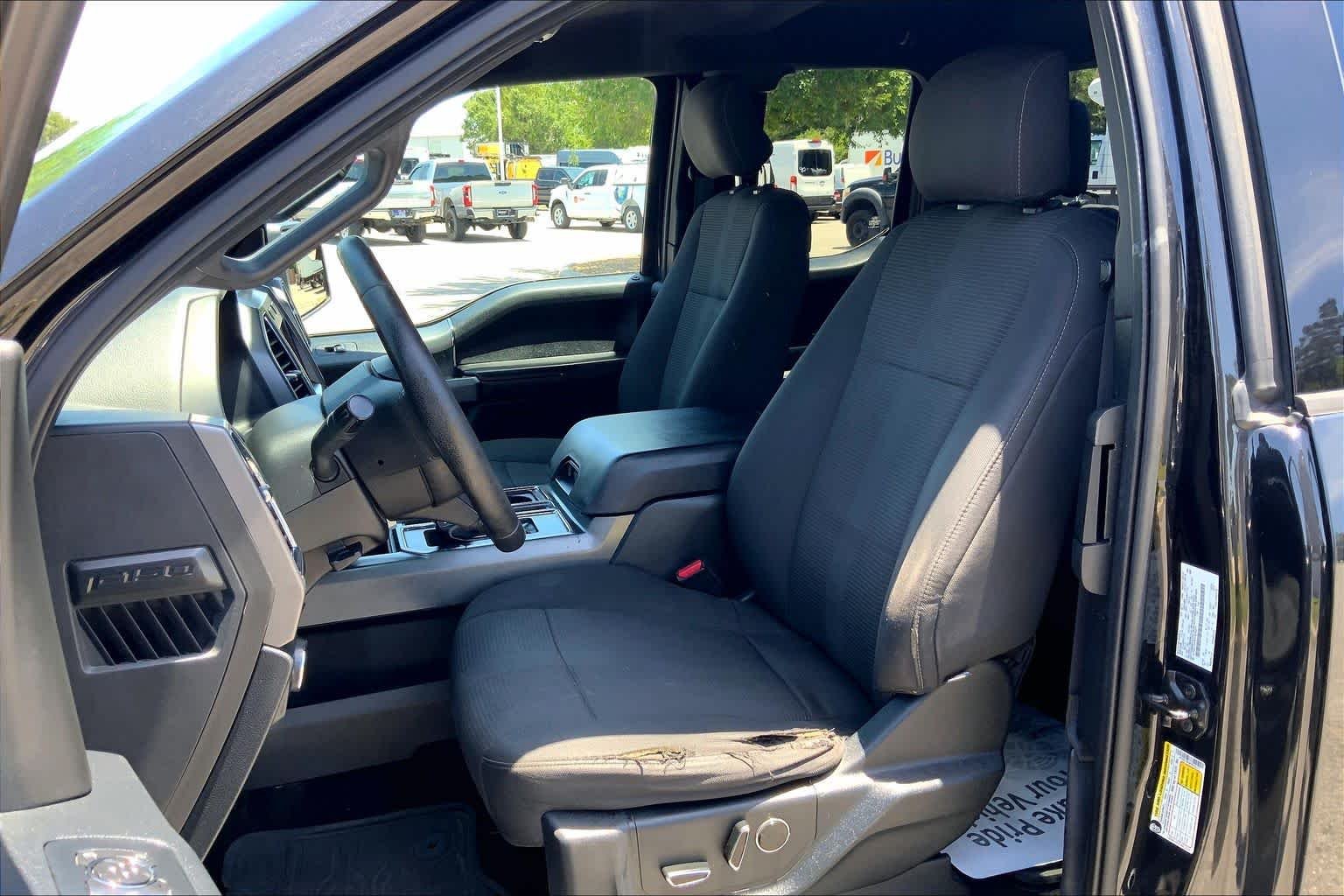 Used 2015 Tuxedo Black Metallic Ford XLT image 8