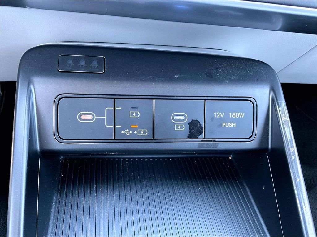 Used 2024 Yellow Hyundai SEL image 25