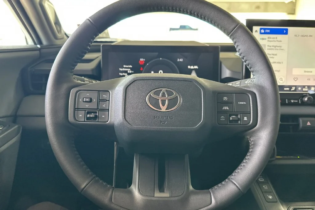 New 2026 Wind Chill Pearl <sup>1</sup> Toyota  Limited image 27