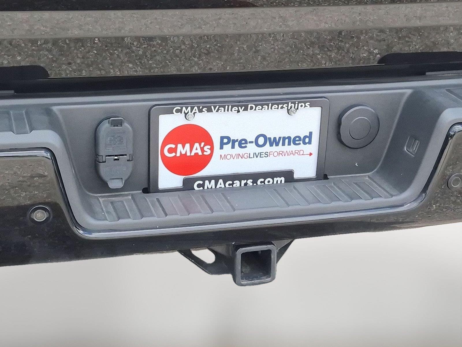 Used 2022 Black Chevrolet 4WD Z71 image 10