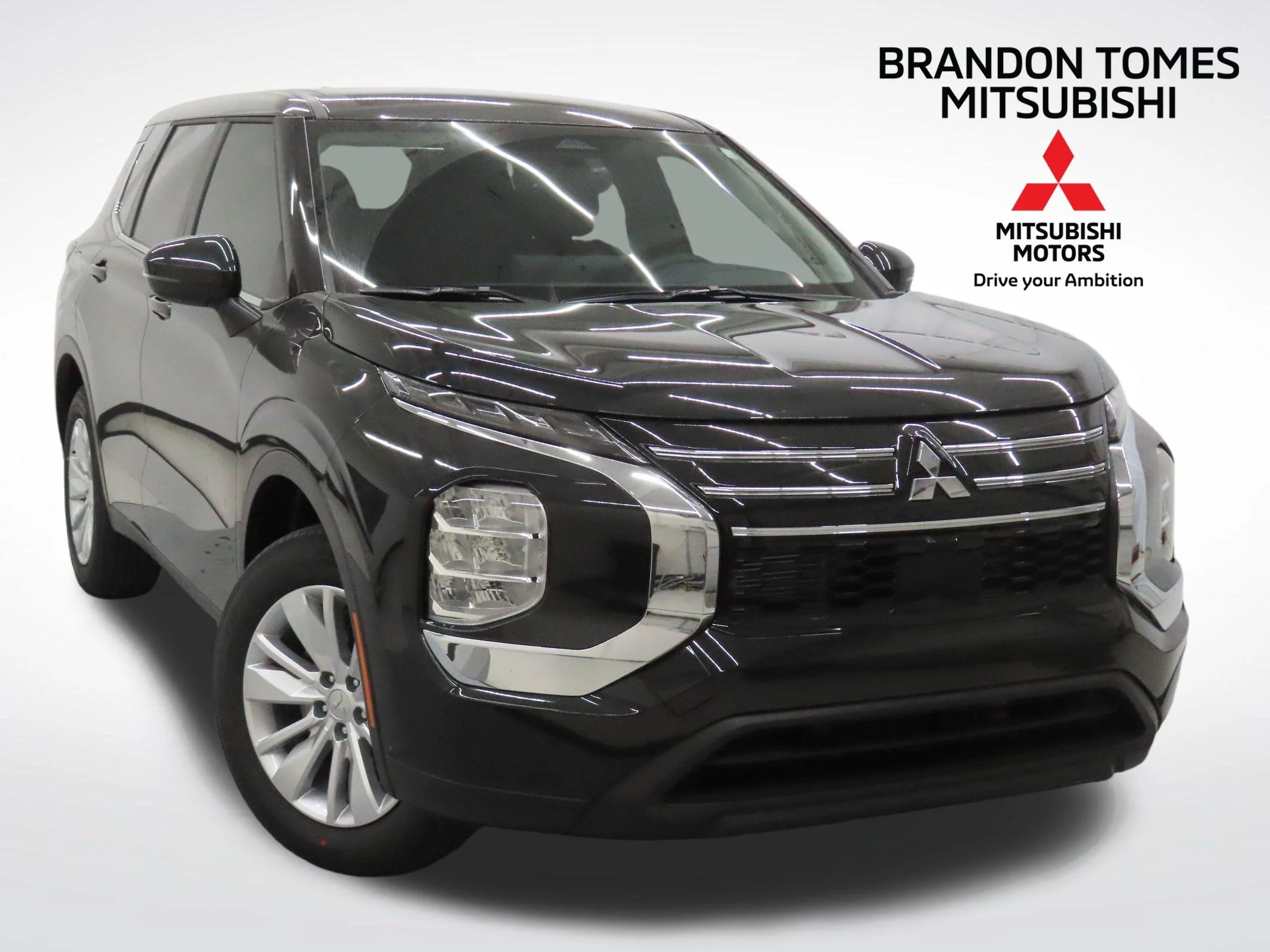 2026 Mitsubishi Outlander ES FWD's photo