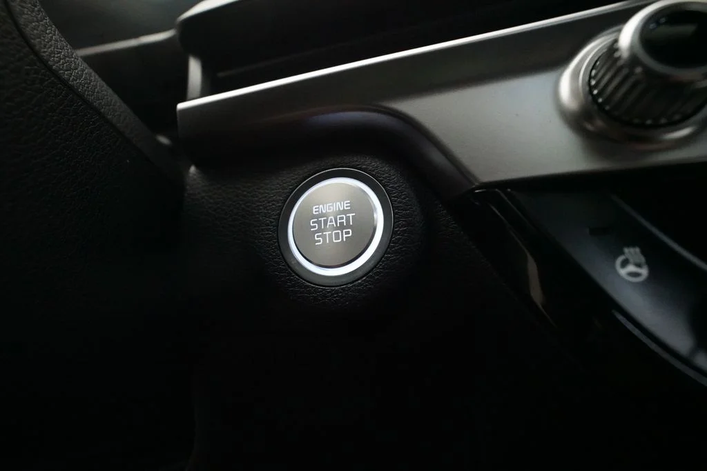 Used 2024 Red Kia EX image 30