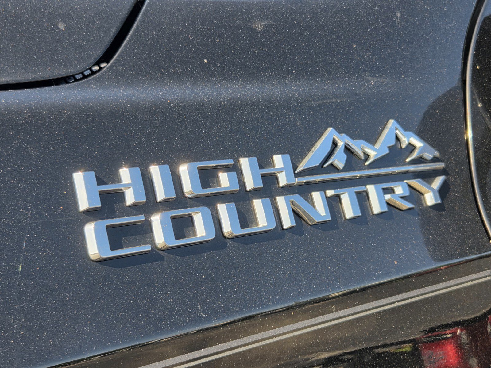 Used 2022 Black Chevrolet High Country image 20