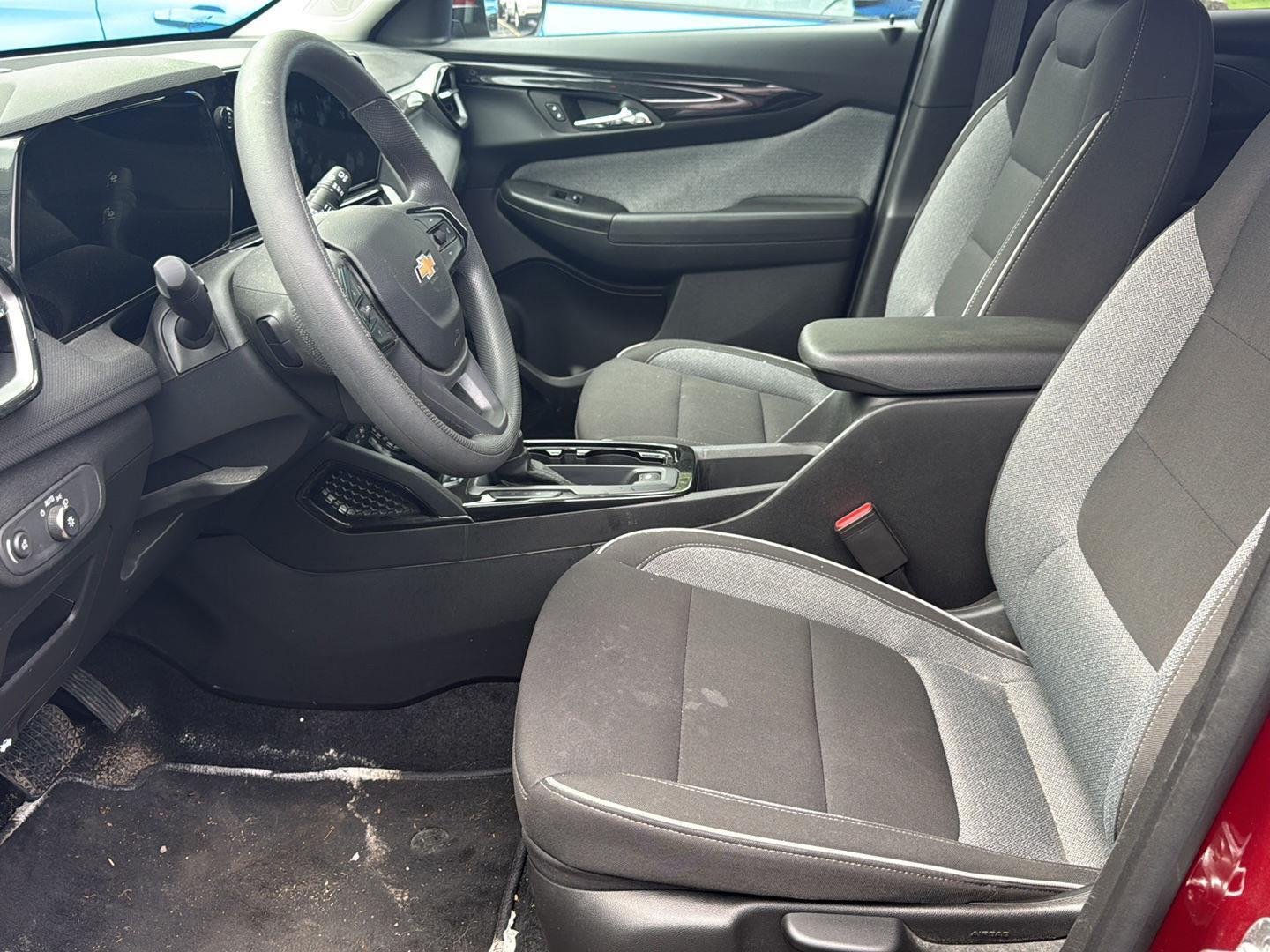 Used 2024 Crimson Metallic Chevrolet LT image 3