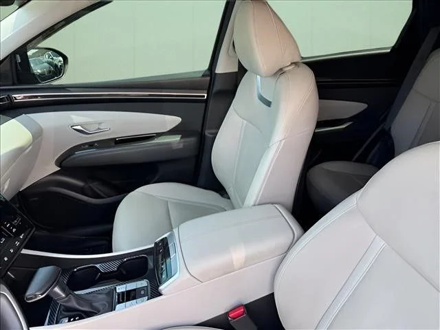 Used 2022 Black Hyundai SEL image 9