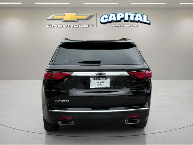Used 2023 Black Chevrolet High Country image 4