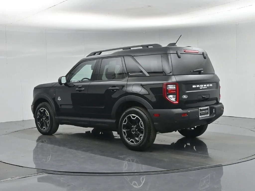 New 2026 Shadow Black Ford Outer Banks image 6