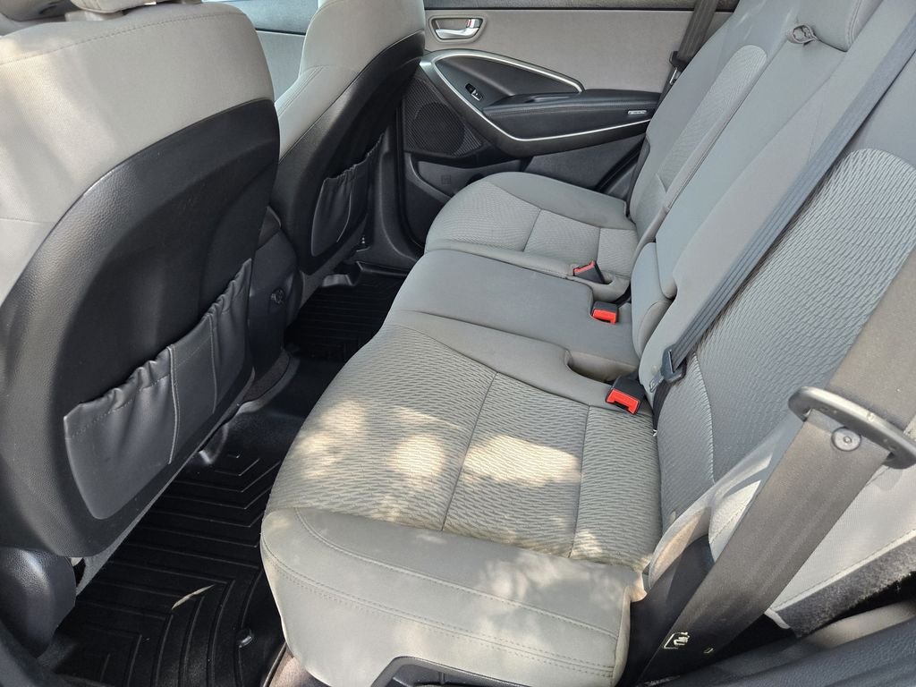 Used 2018 White Hyundai 2.4 Base image 19