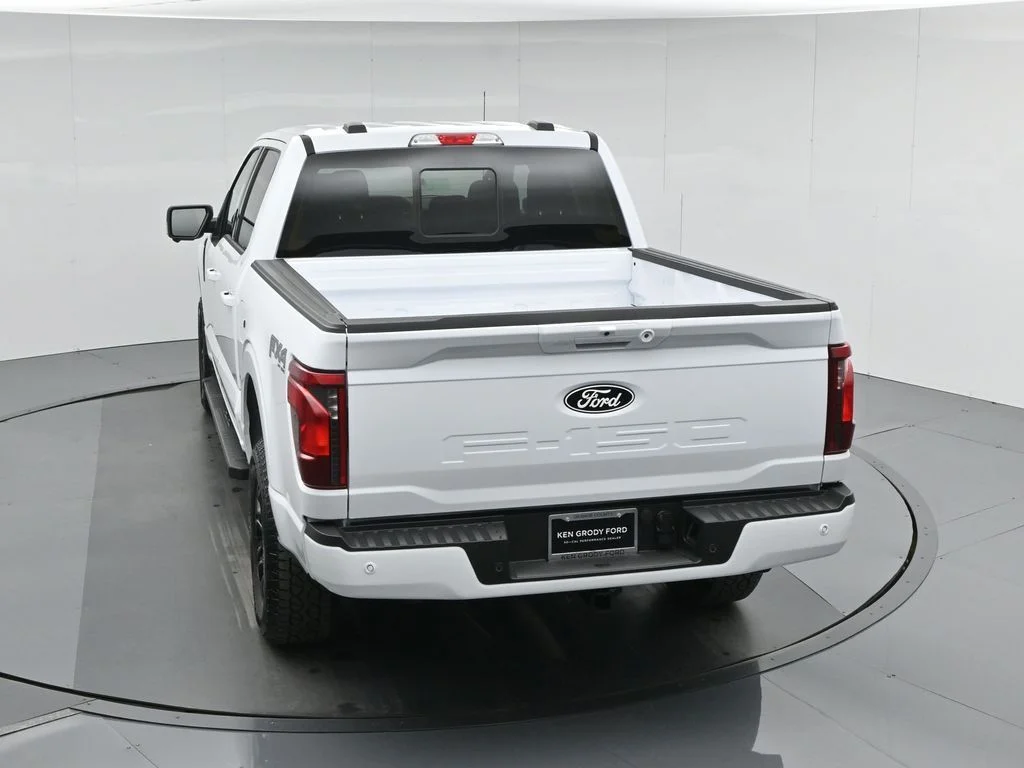 New 2026 Oxford White Ford XLT image 42