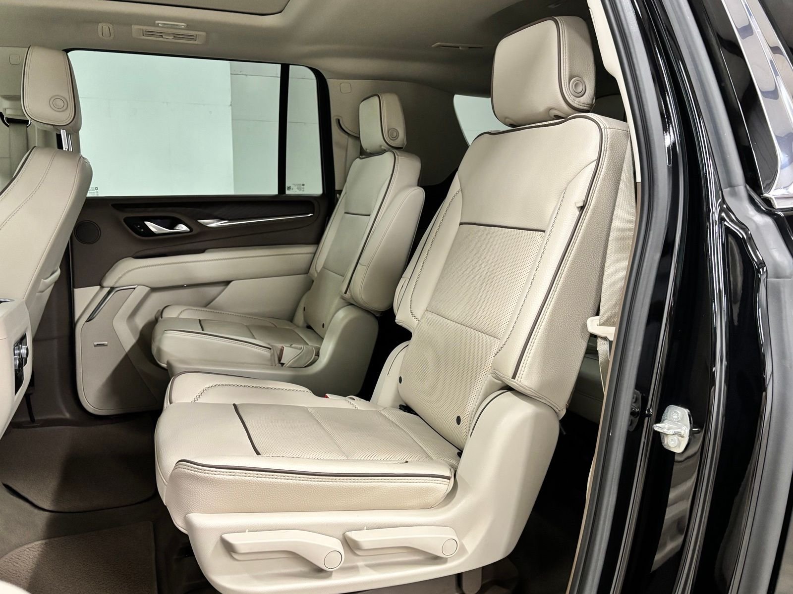 Used 2023 Black GMC Denali image 20