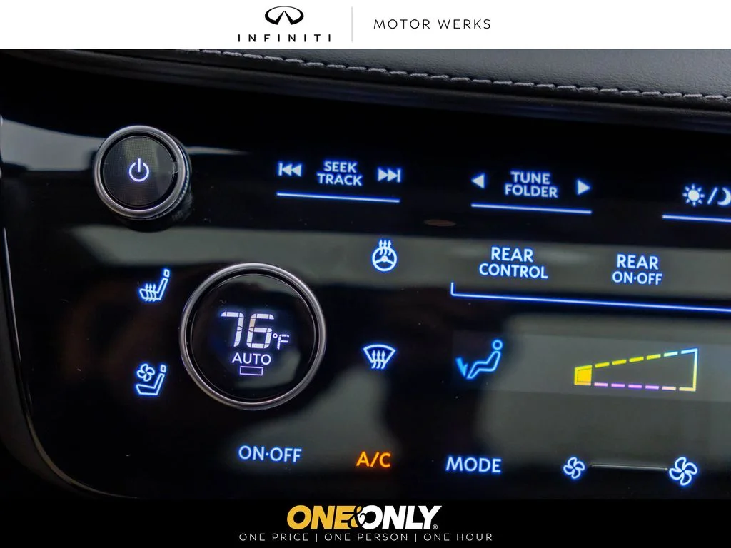 New 2027 GRAPHITE SHADOW INFINITI Luxe AWD image 27