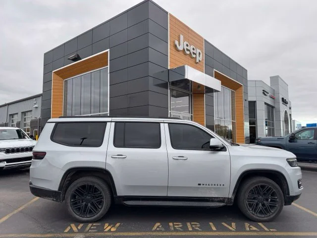 2022 Jeep Wagoneer