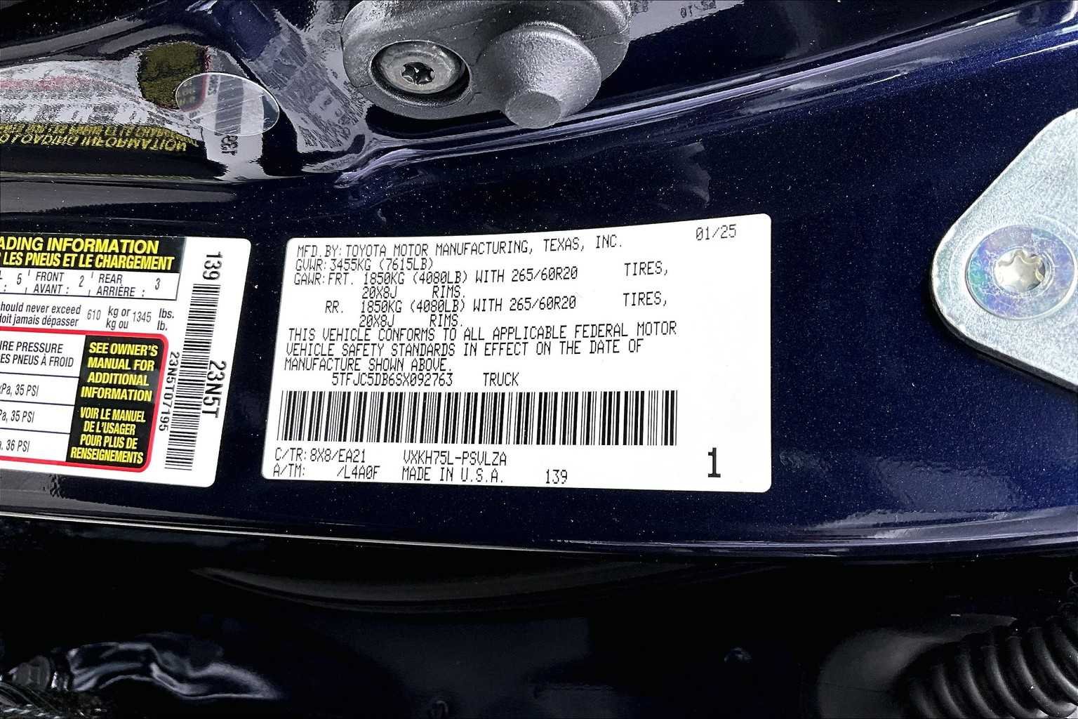 2025 Toyota Tundra Limited - Photo 22