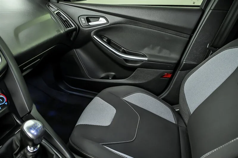 Used 2018 Shadow Black Ford ST image 26